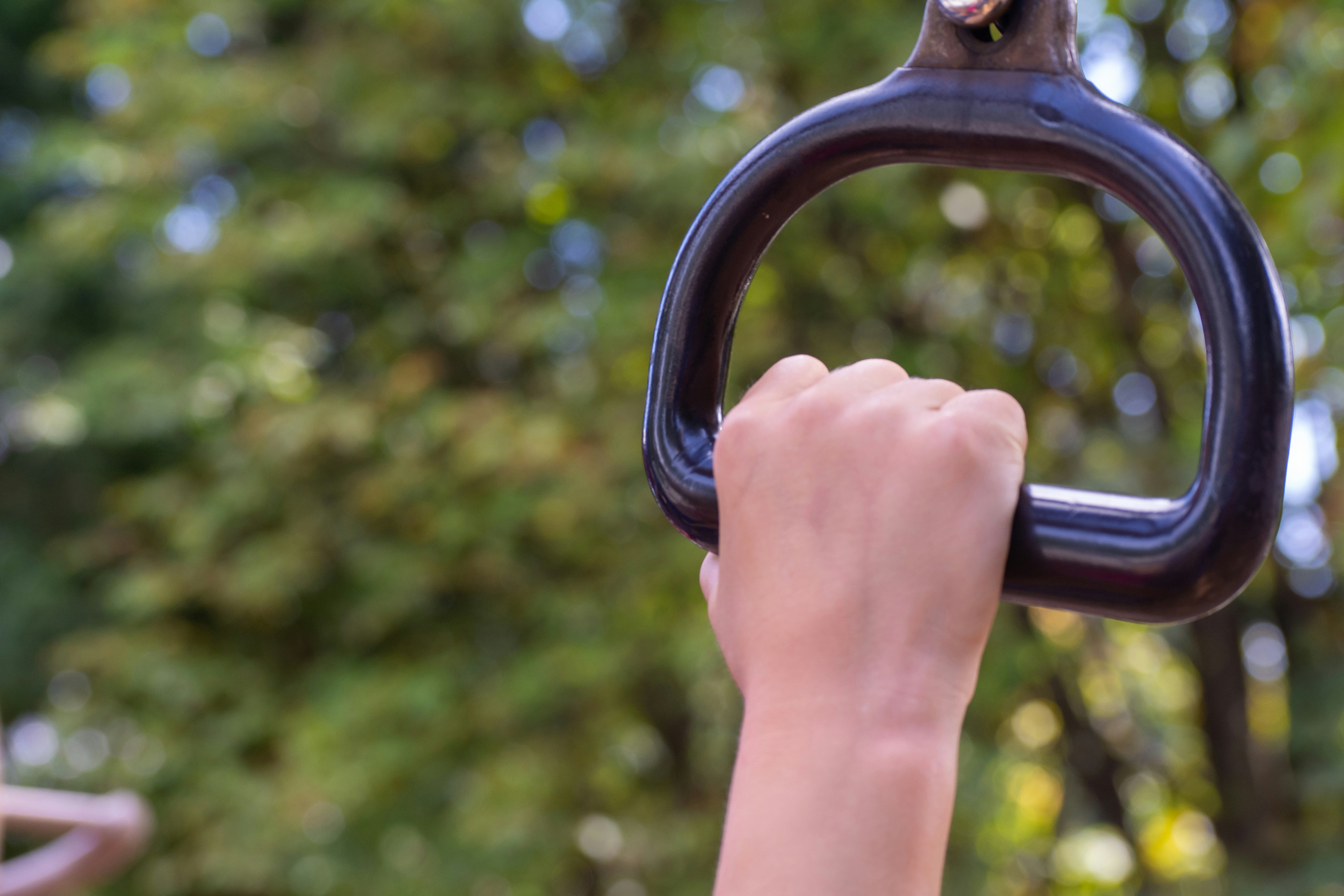 Tame the Swings: Treating Ménière’s With Diet, Meds, and Smart Hearing Tech