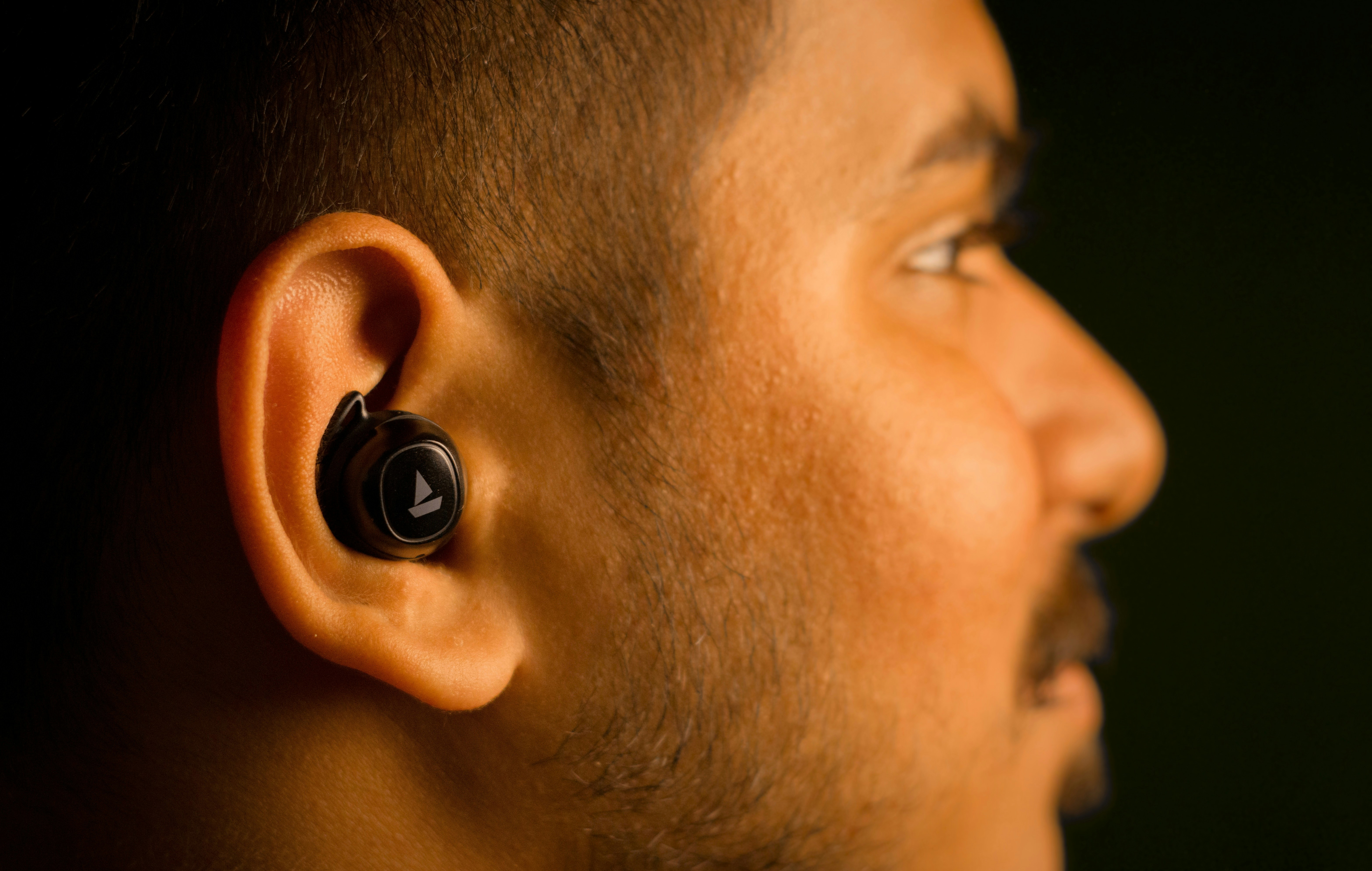 Jet-Set Ears: Travel Smarter with Hearing Aids, Tinnitus, and All the Noise Between